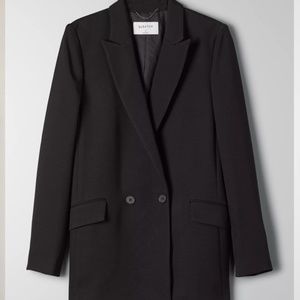 Club Double-Breasted Blazer (Babaton Aritzia)